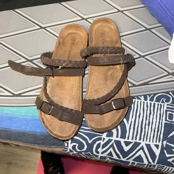Outwoods Brown Sandals - Picture 1 of 3